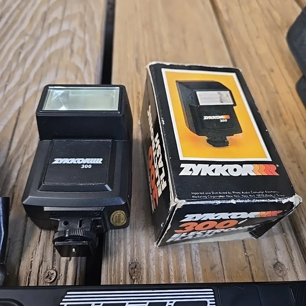 Nikon 📝 description